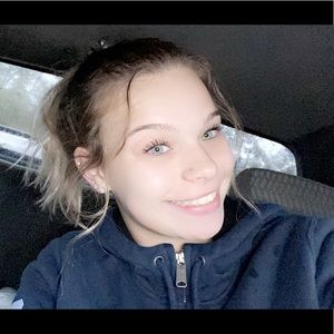 Meet your Posher, Hailey